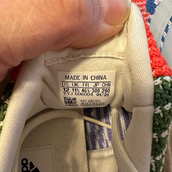 Adidas DNA Love Unites PRIDE Ultra Boost 5.0 Men 12 EUC - Picture 2 of 6